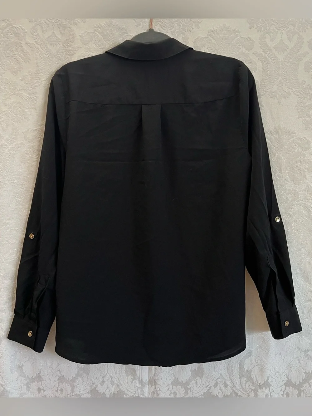 Charter Club Women’s Black Button Up Blouse Size Small GUC Roll Tab Sleeves